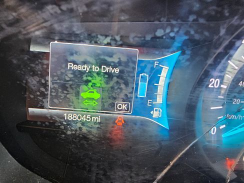 Used 2018 Ford Fusion SE w/ Equipment Group 601A image 10