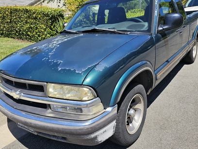 Used 1998 Chevrolet S10 Pickup LS