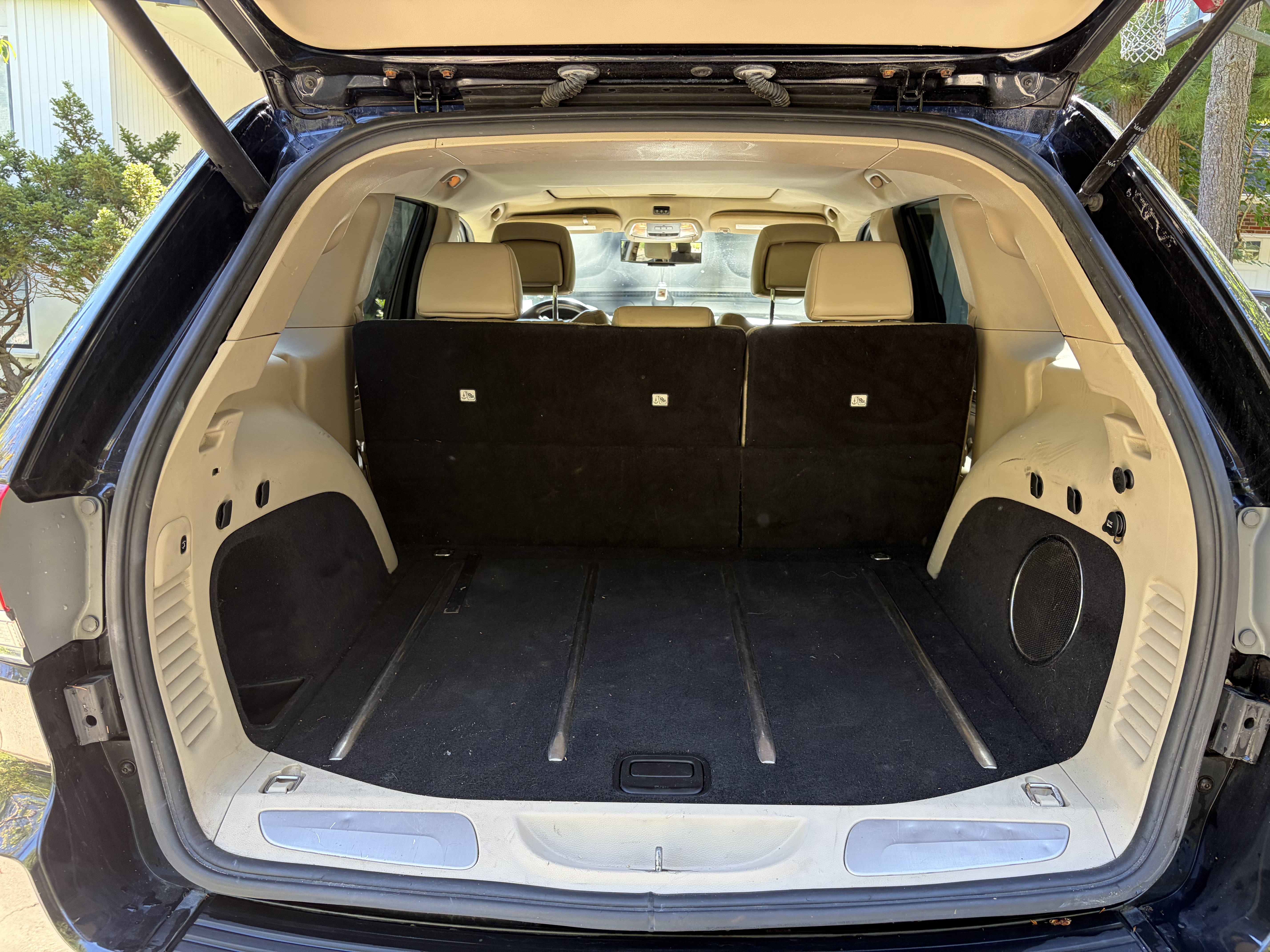 Used 2014 Jeep Grand Cherokee Limited AWD/4WD image 10