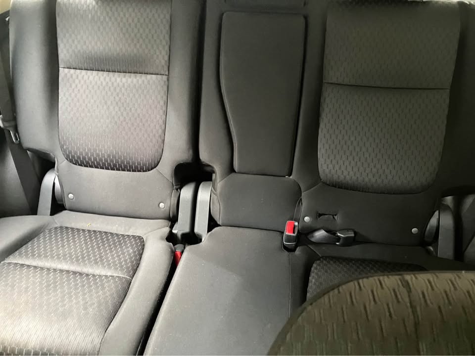 Used 2014 Mitsubishi Outlander SE AWD/4WD image 2