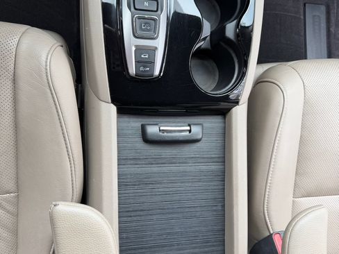 Used 2016 Honda Pilot Elite image 18