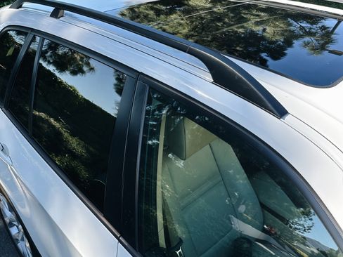 Used 2011 BMW X5 xDrive35i image 14