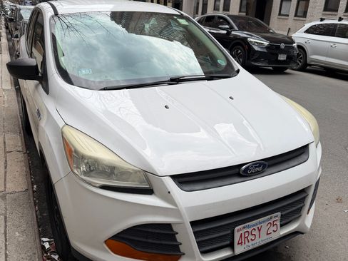 Used 2014 Ford Escape S image 1