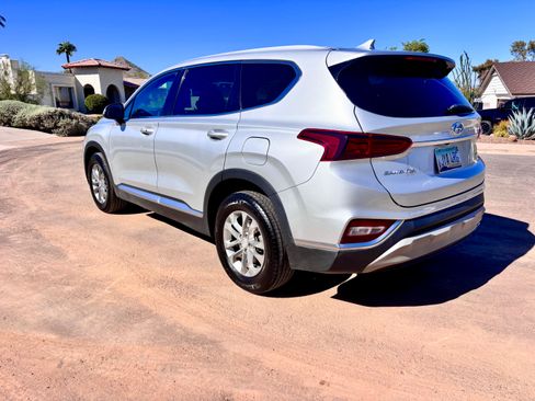 Used 2019 Hyundai Santa Fe SEL image 6
