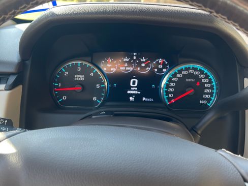 Used 2018 GMC Yukon Denali w/ Denali Ultimate Package image 8