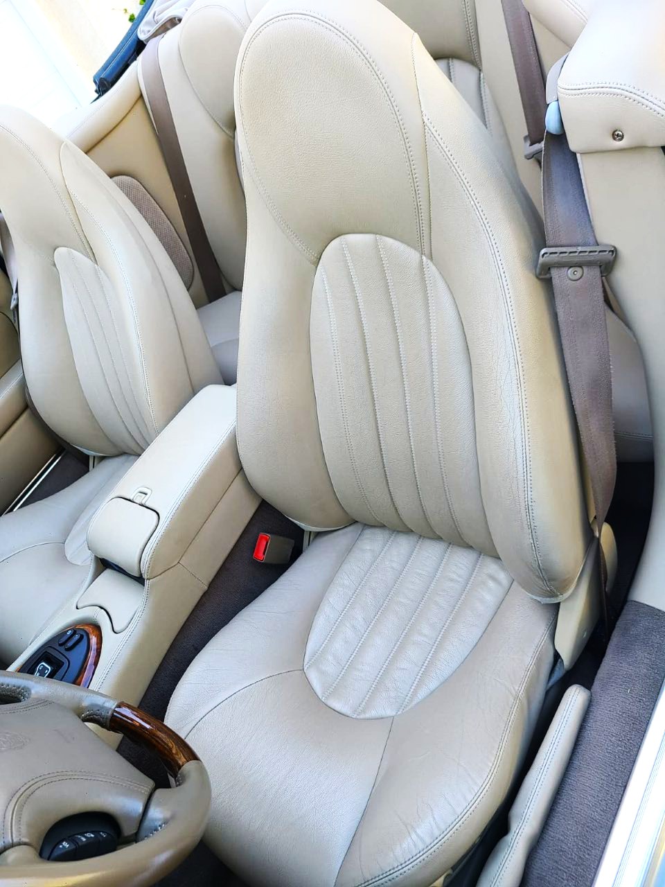 Used 1998 Jaguar XK8 Convertible RWD image 21