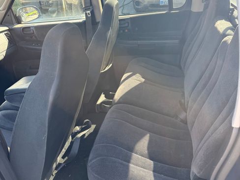 Used 2001 Dodge Dakota 2WD Quad Cab image 12