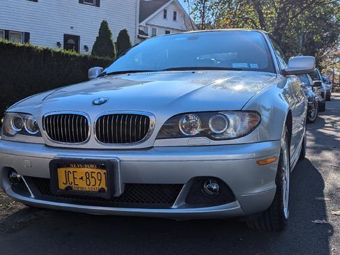 Used 2005 BMW 330Ci Convertible image 2