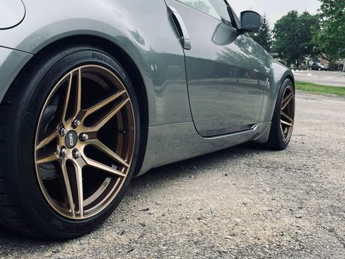 Used 2004 Nissan 350Z Touring w/ Aerodynamics Pkg RWD image 5