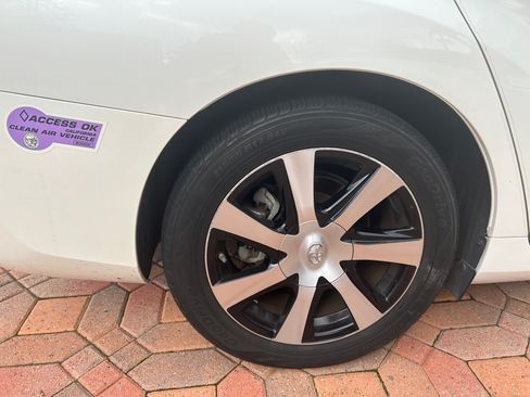 Used 2018 Toyota Mirai image 12