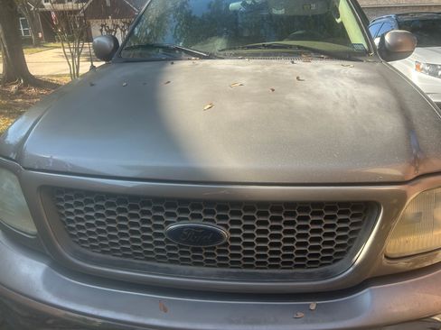 Used 2003 Ford F150 Lariat image 1