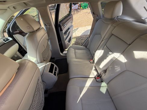 Used 2012 Cadillac SRX Luxury image 9