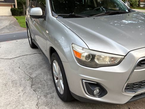 Used 2015 Mitsubishi Outlander Sport ES FWD image 1