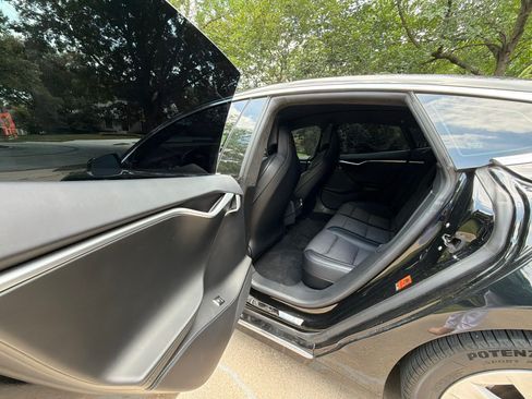 Used 2017 Tesla Model S 75 RWD image 10