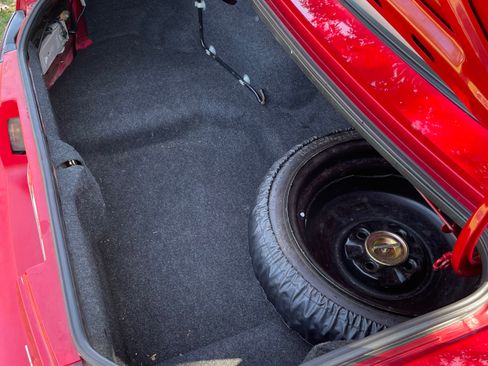 Used 1995 MAZDA MX-5 Miata RWD image 11