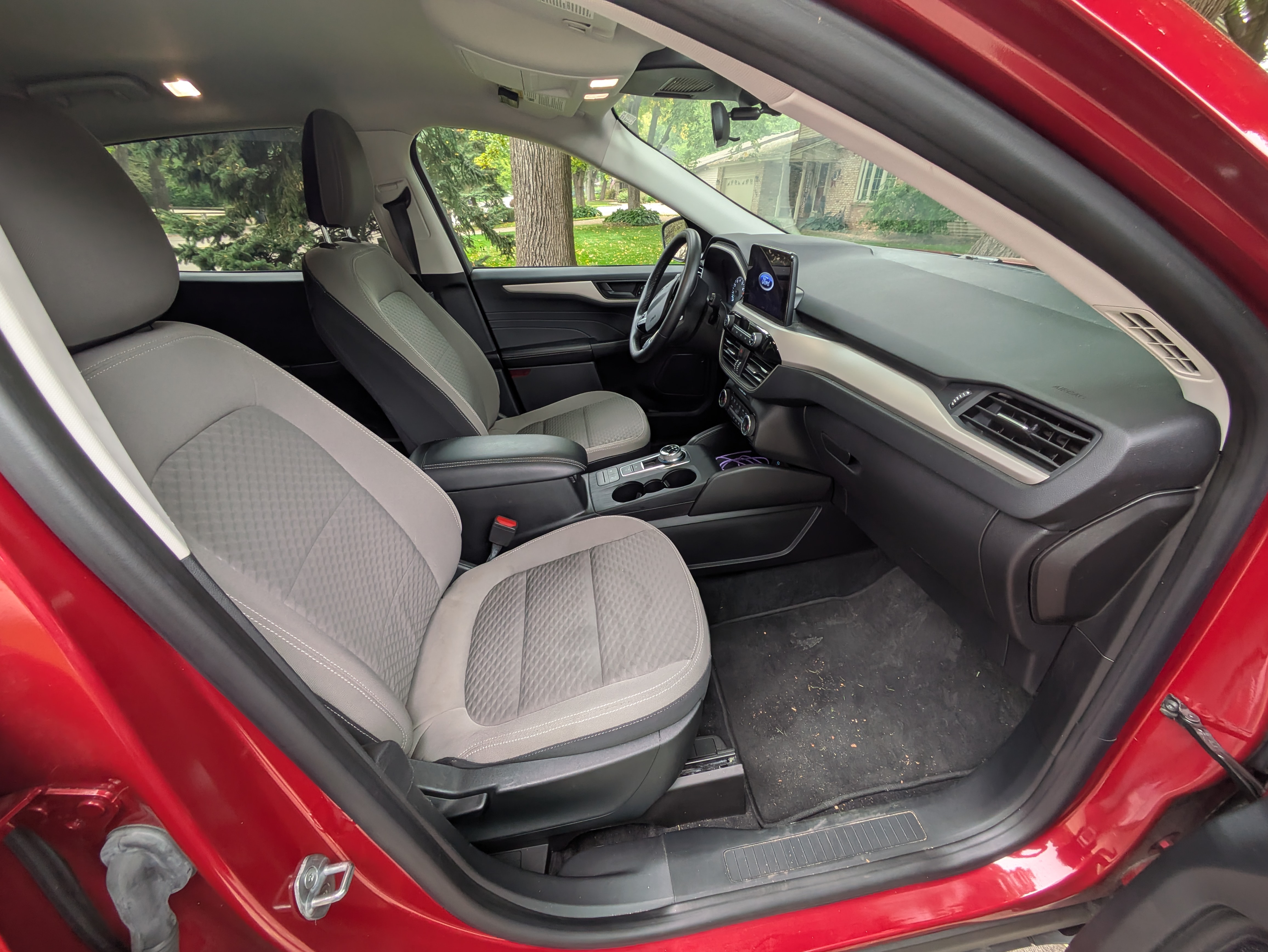 Used 2022 Ford Escape SE w/ SE Sport Appearance Package AWD/4WD image 4