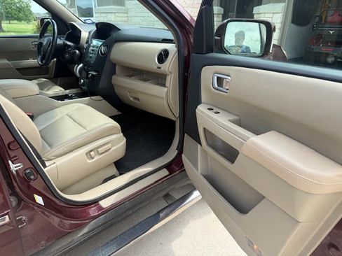 Used 2011 Honda Pilot Touring image 8