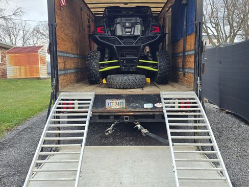 Used 2017 Ford E-450 and Econoline 450 Super Duty image 8