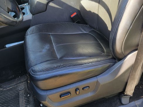 Used 2016 Ford F350 Lariat w/ Lariat Interior Package image 32