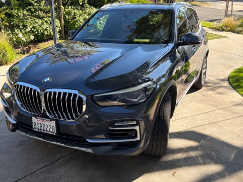Used 2021 BMW X5 xDrive45e w/ Premium Package AWD/4WD image 8