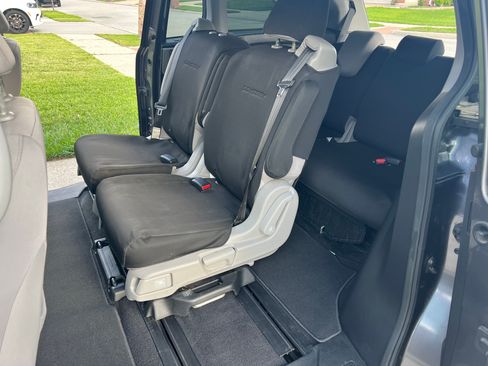 Used 2019 Honda Odyssey EX image 16