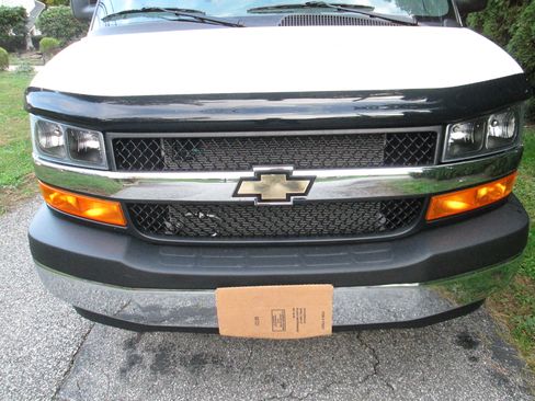Used 2021 Chevrolet Express 3500 w/ Power Convenience Package image 25