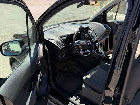 Used 2017 Ford Transit Connect XL FWD image 6