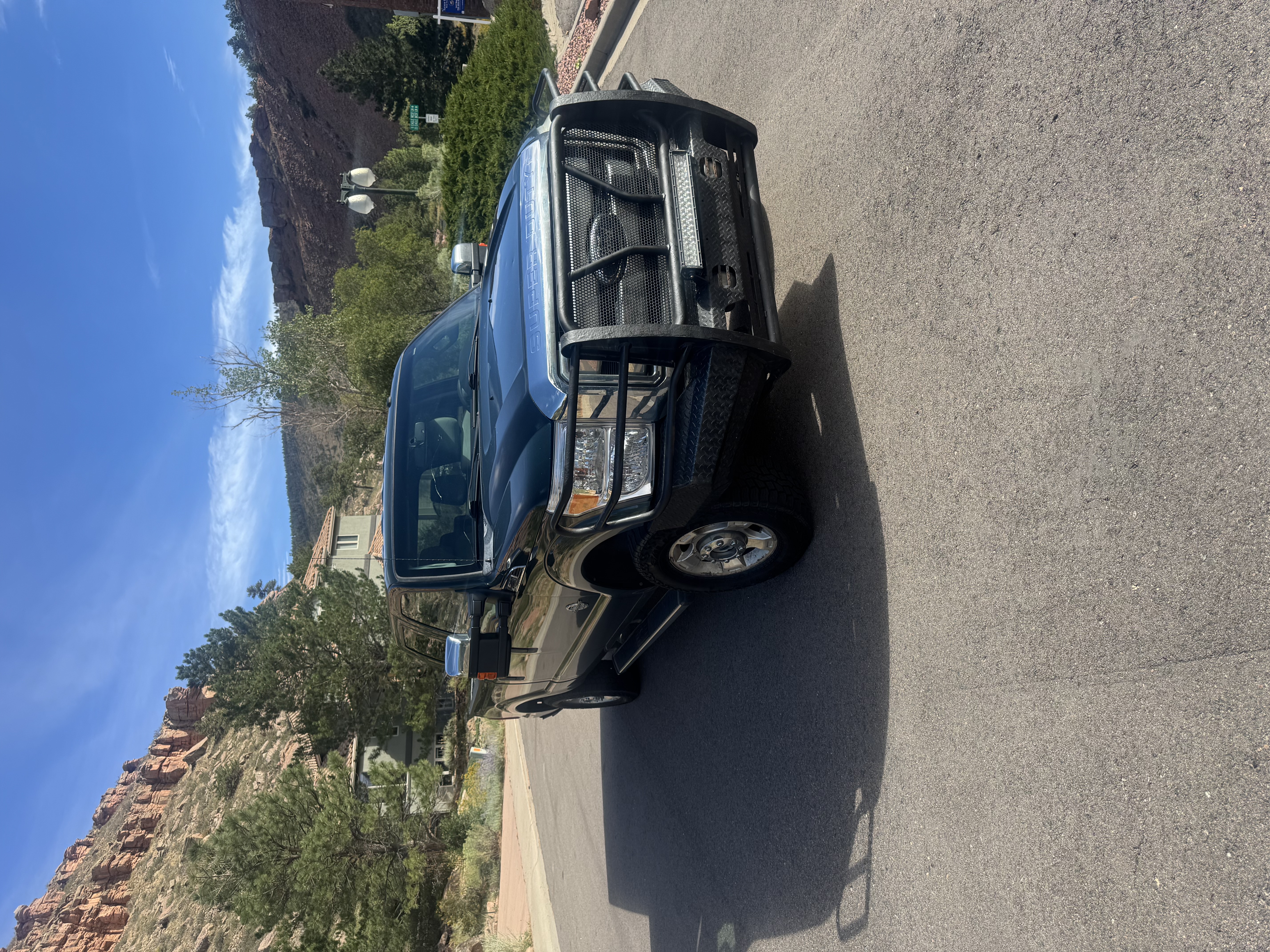 Used 2011 Ford F250 XLT w/ XLT Premium Pkg AWD/4WD image 4