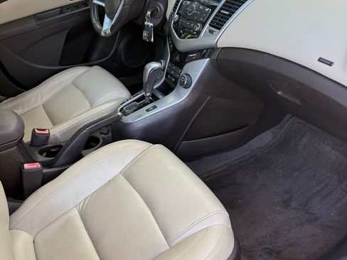 Used 2012 Chevrolet Cruze LT w/ RS Package image 11
