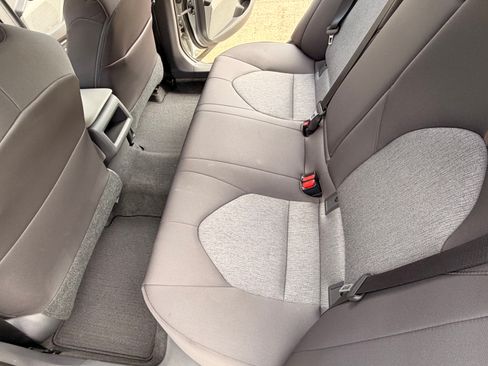Used 2019 Toyota Camry LE FWD image 17