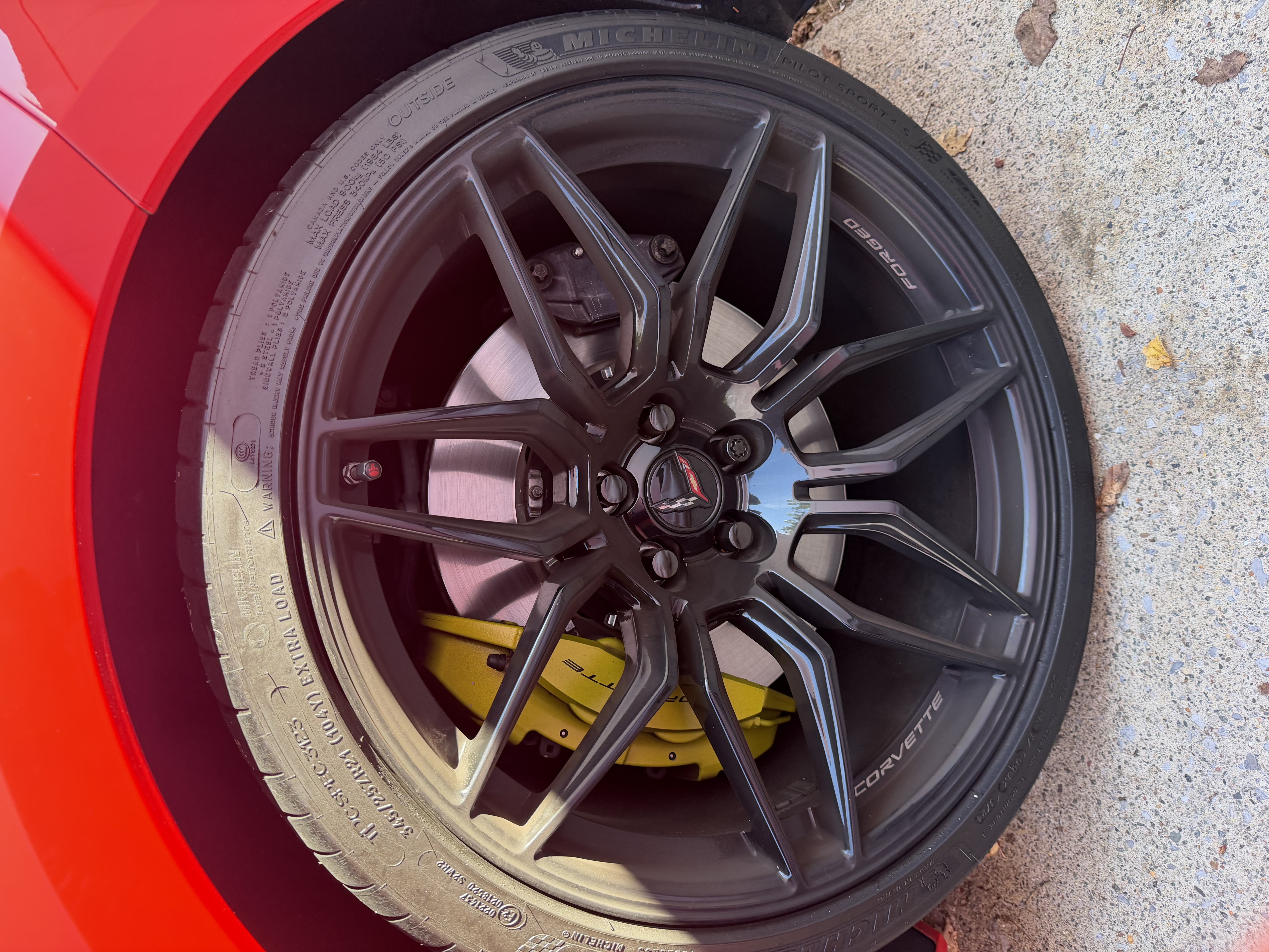 Used 2023 Chevrolet Corvette Z06 w/ Stealth Interior Trim Package RWD image 21
