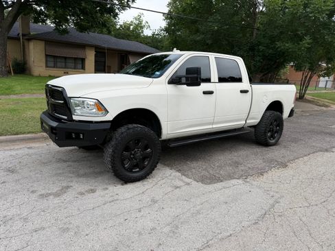 Used 2018 RAM 2500 Laramie AWD/4WD image 13