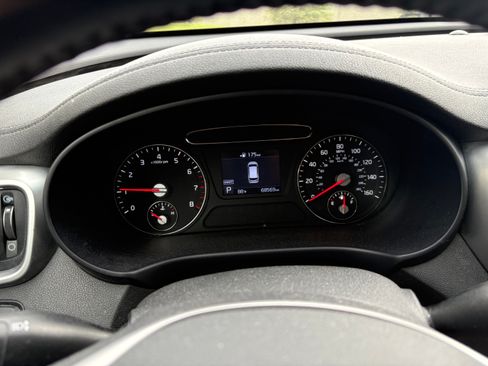 Used 2020 Kia Sorento LX w/ LX I4 Convenience Package image 21