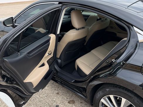 Used 2021 Lexus ES 350 w/ Premium Package image 16