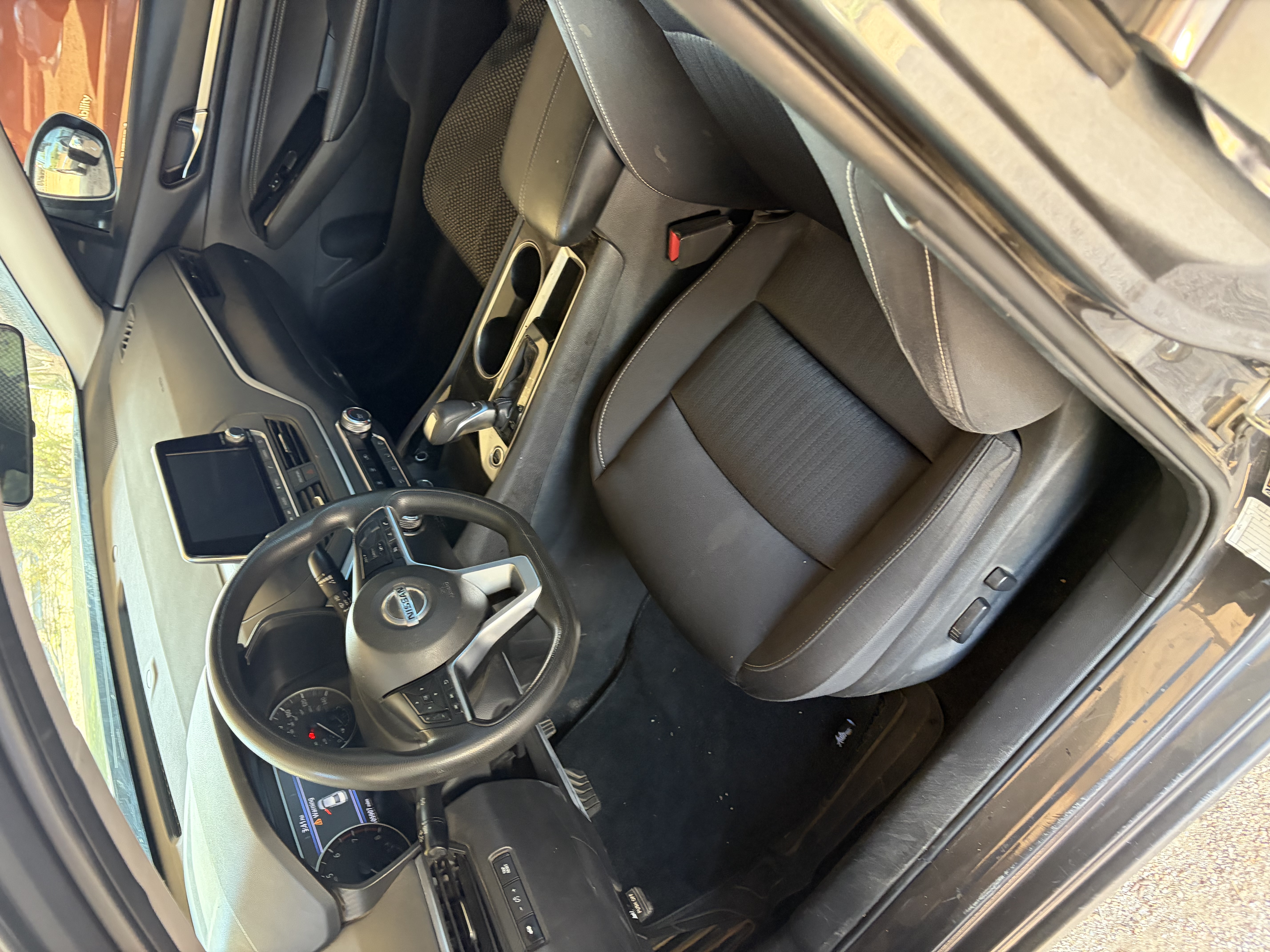 Used 2021 Nissan Altima 2.5 SV FWD image 6