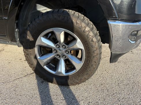 Used 2019 RAM 1500 Limited image 9