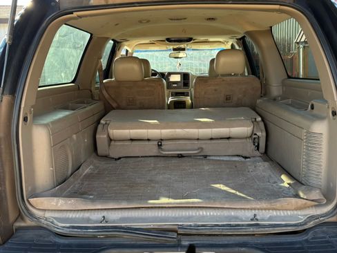 Used 2003 Chevrolet Suburban LT w/ LT Preferred Equipment Group image 13