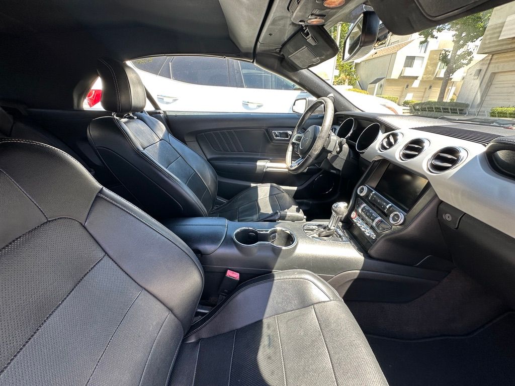 Used 2015 Ford Mustang Premium RWD image 11