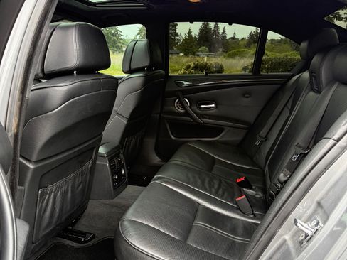 Used 2008 BMW M5 RWD image 13