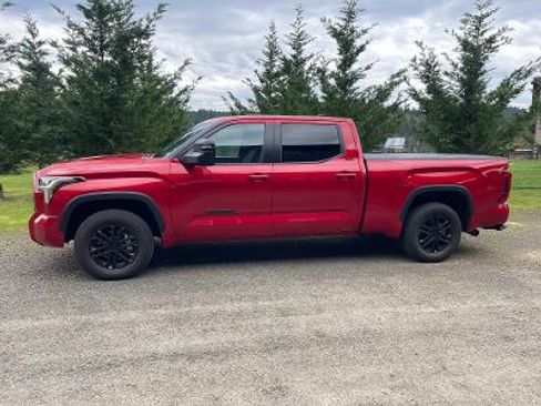 Used 2025 Toyota Tundra SR5 w/ SR5 Premium Package image 2