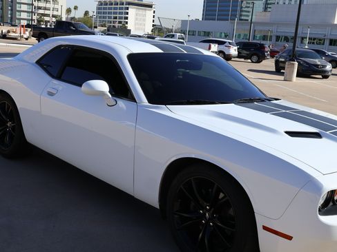 Used 2017 Dodge Challenger SXT w/ Blacktop Package image 6