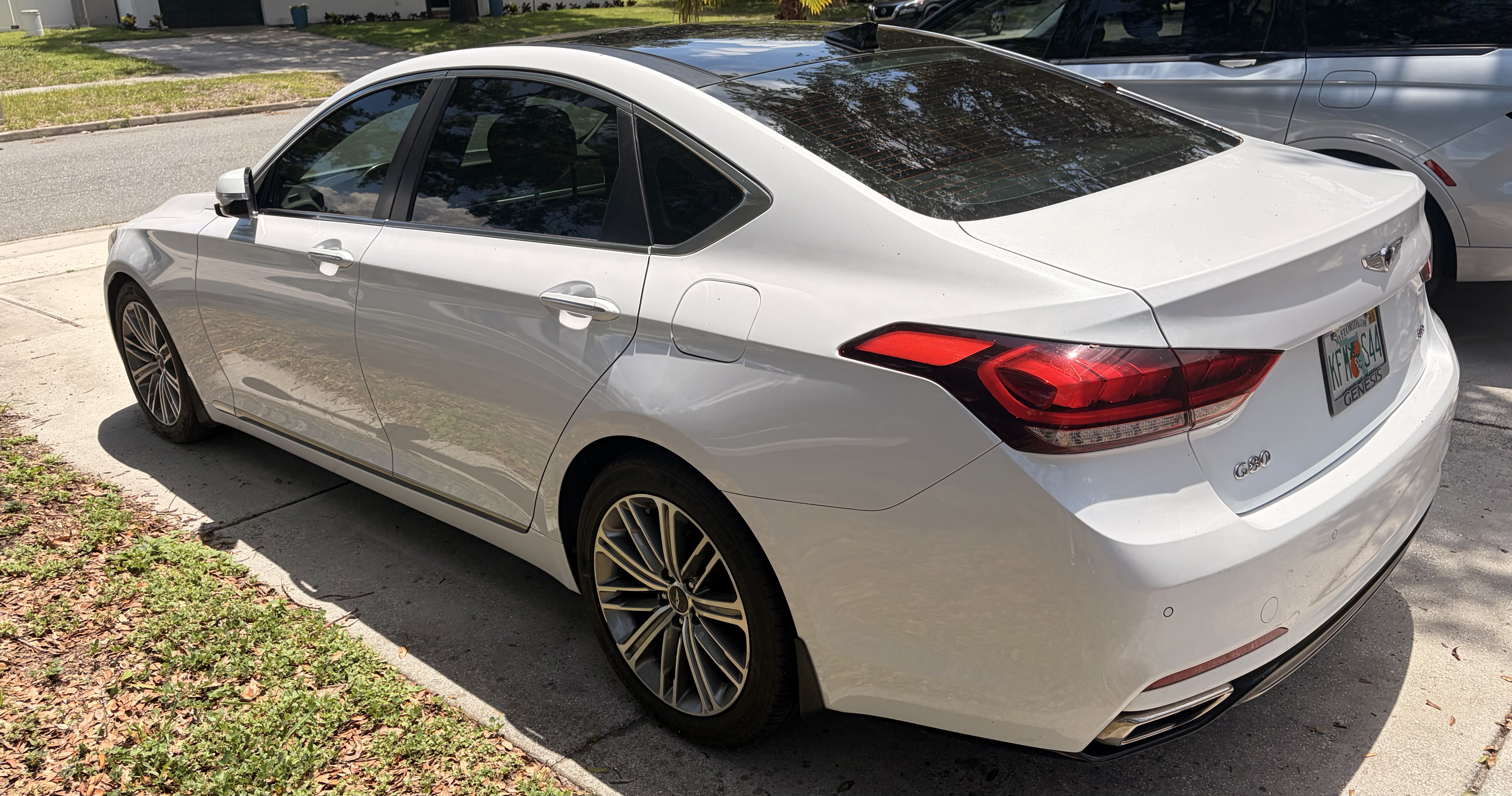 Used 2018 Genesis G80 3.8 w/ Option Group 02 RWD image 12