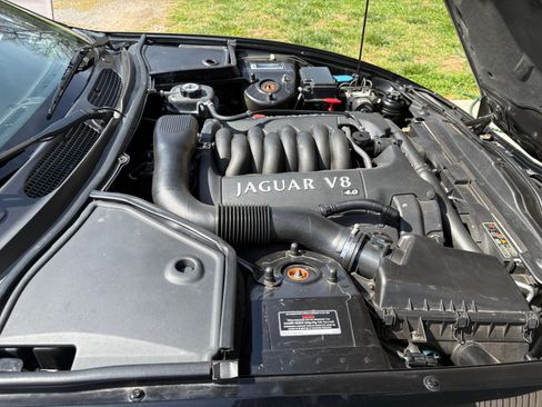 Used 1999 Jaguar XK8 Convertible RWD image 5