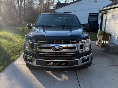 Used 2018 Ford F150 XLT w/ Equipment Group 302A Luxury image 4