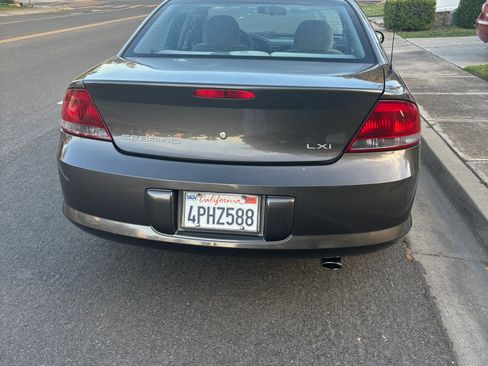 Used 2001 Chrysler Sebring LXi FWD image 11