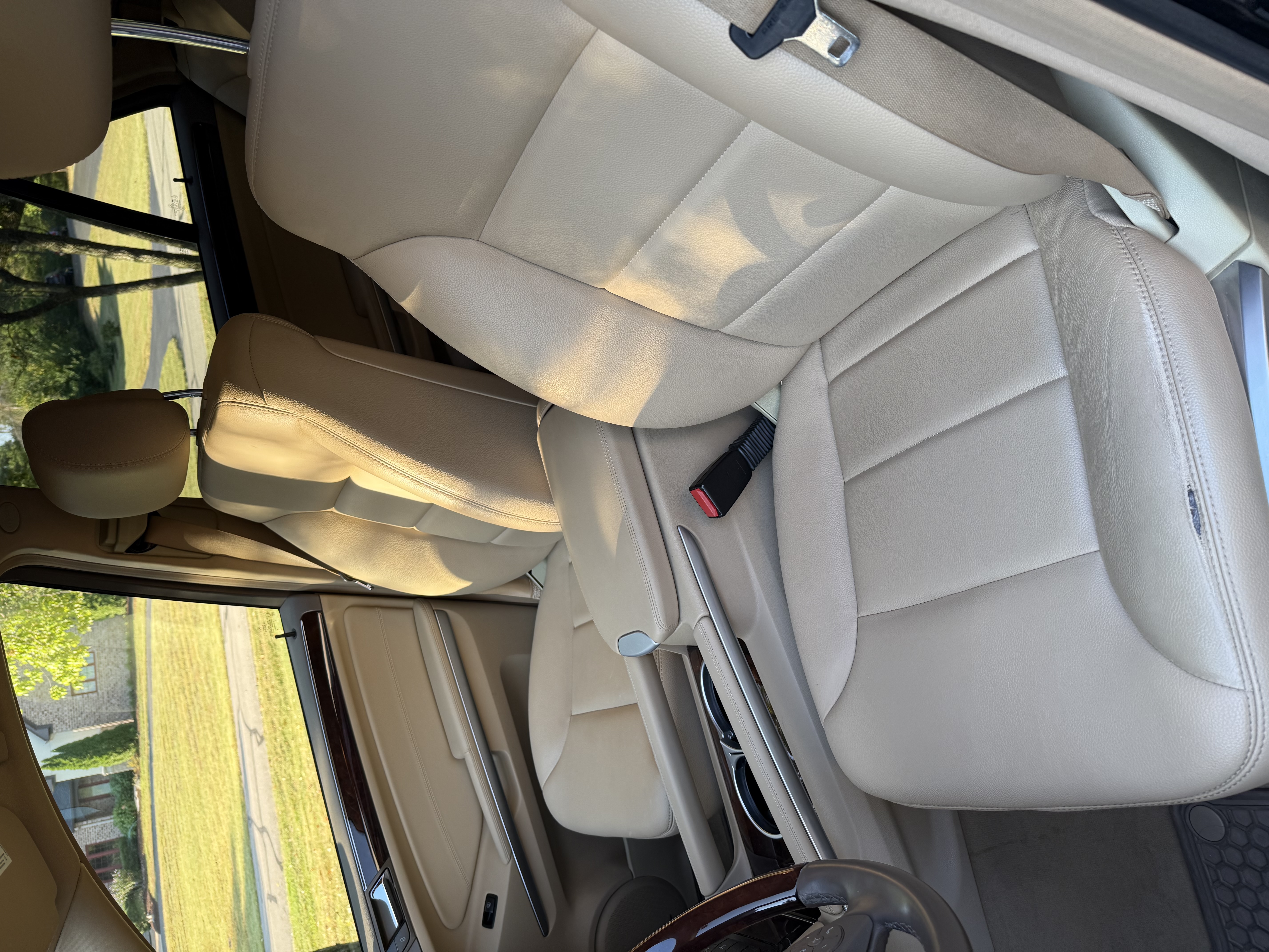 Used 2011 Mercedes-Benz ML 350 4MATIC image 2