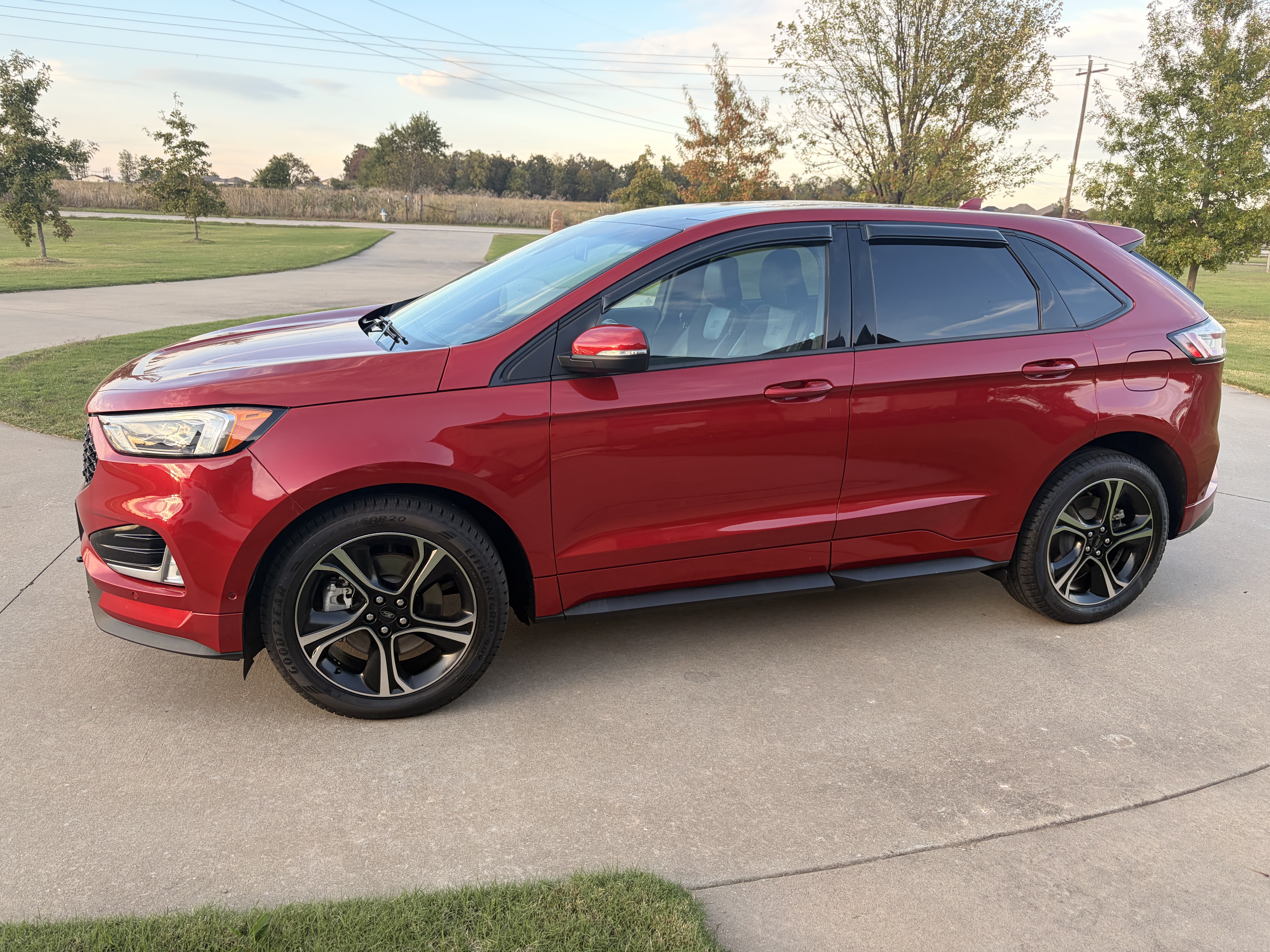 Used 2020 Ford Edge ST w/ Equipment Group 401A AWD/4WD image 8