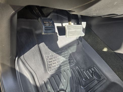 Used 2018 Chevrolet Silverado 2500 LTZ w/ Duramax Plus Package image 11