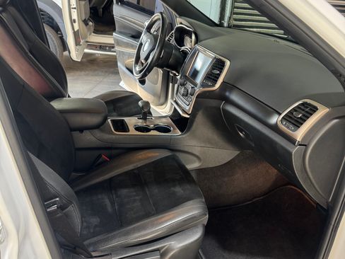 Used 2015 Jeep Grand Cherokee Altitude image 8