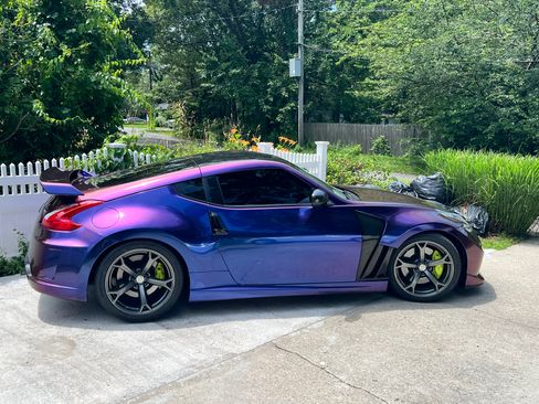 Used 2010 Nissan 370Z NISMO image 1